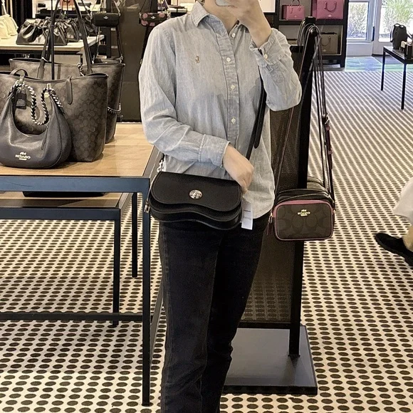 NWT Coach Wavy Dinky Bag Shoulder & Crossbody Coachtopia Black Leather CK113 - Picture 8 of 16